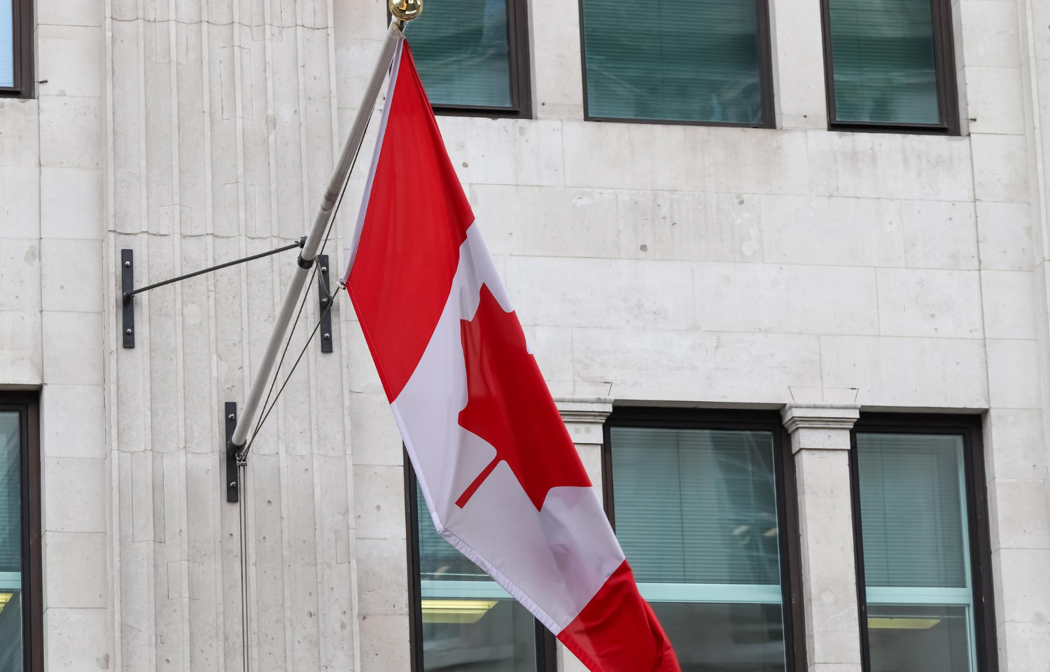 Have an H-1B Visa in the US? Here’s How Canada’s New Express Entry Pathway Could Get You Permanent Residence